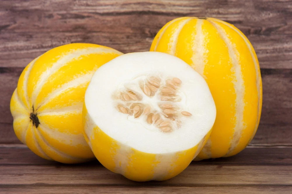 Early Silver Line Melon Seeds, 50 Seeds, Yellow Striped Korean Fruit - Image 1