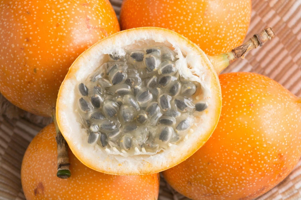 Sweet Granadilla Seeds - Yellow Passionfruit (Passiflora Ligularis) - 10 Seeds - Image 7