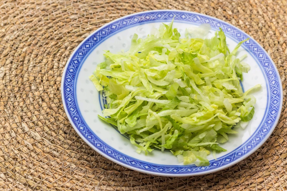 3000 Iceberg Head Lettuce Seeds - Crisp, Classic Vegetable Seeds - Image 10